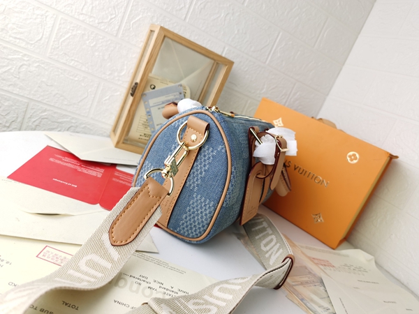 ルイヴィトンバッグ側面デザイン